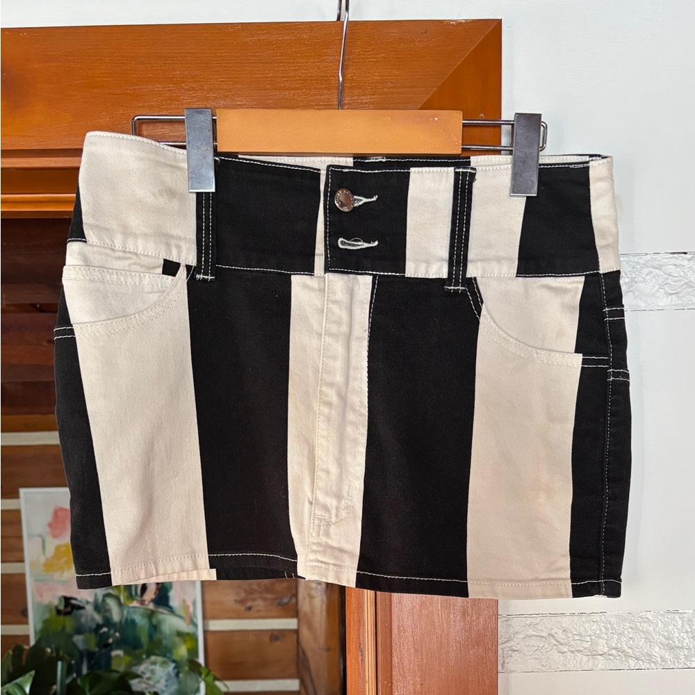 Size Small - Cheap Monday Y2K Patchwork Denim Mini Skirt Black White Low Rise - Picture 3 of 7